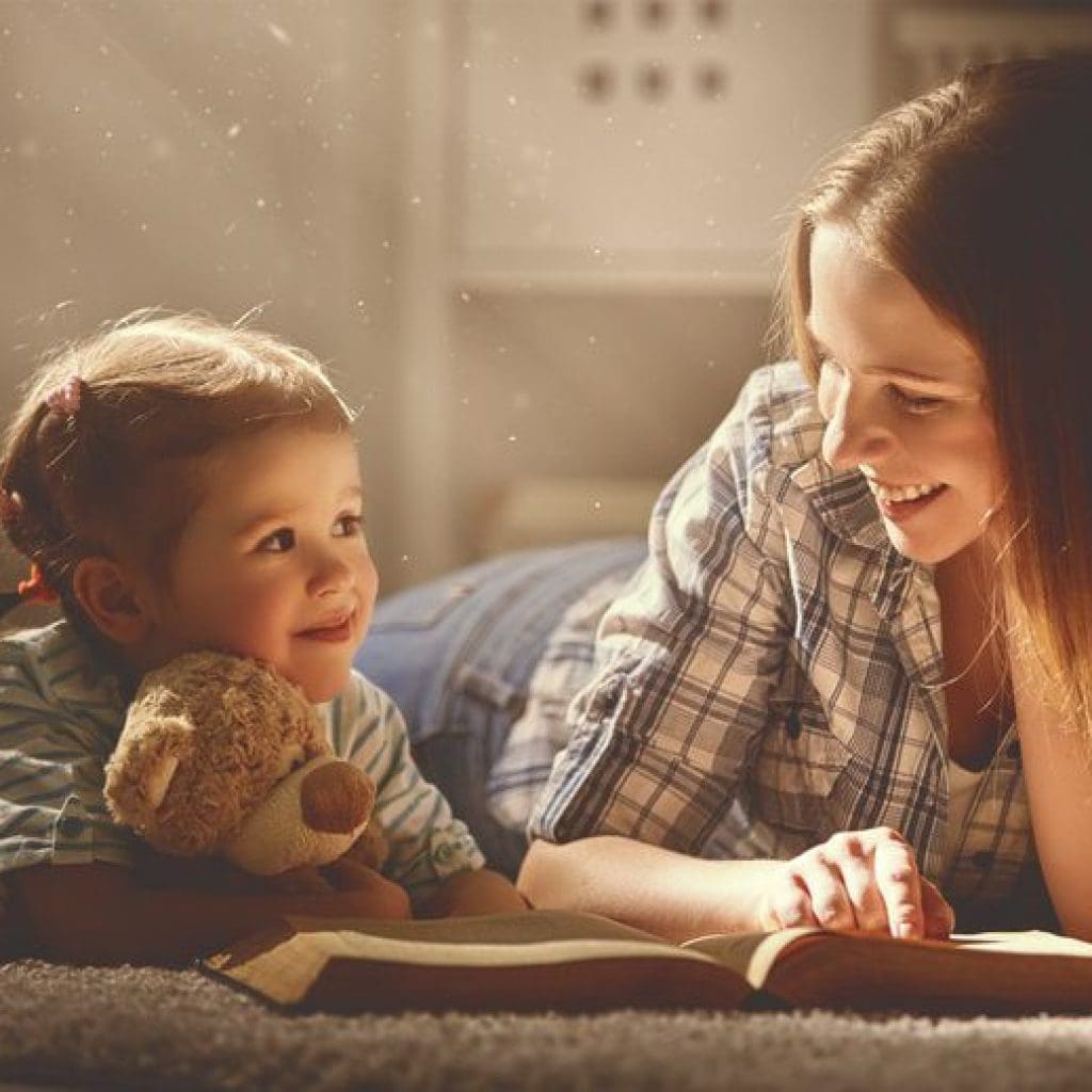 8 Proven Benefits of Reading Bedtime Stories to Children